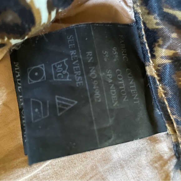 ***Sale***Cache EUC Denim Jeans In Floral Metallic Embroidered Originally $65 - Picture 7 of 8